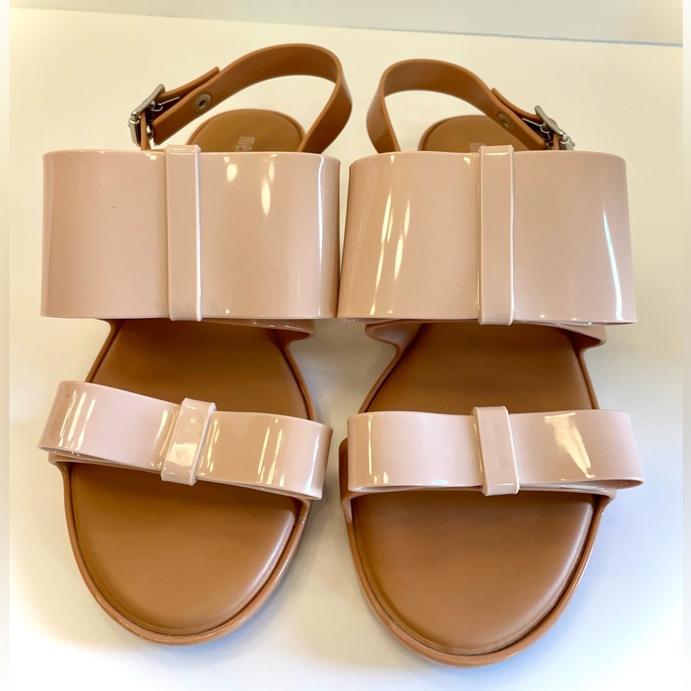 Melissa Classy II Double Bow Sandal, Tan and Beige, Women’s Size 9